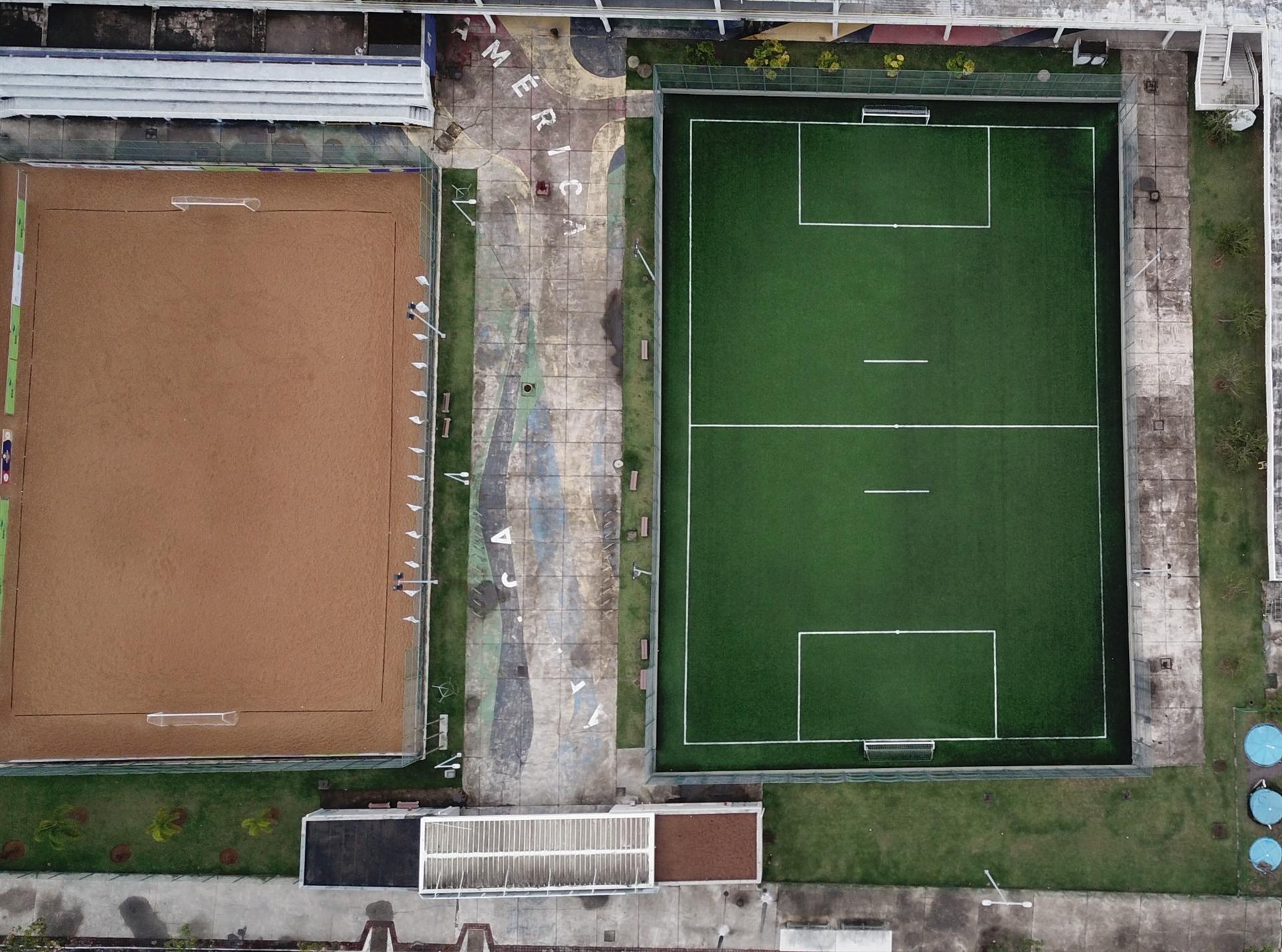 Campo com iluminação